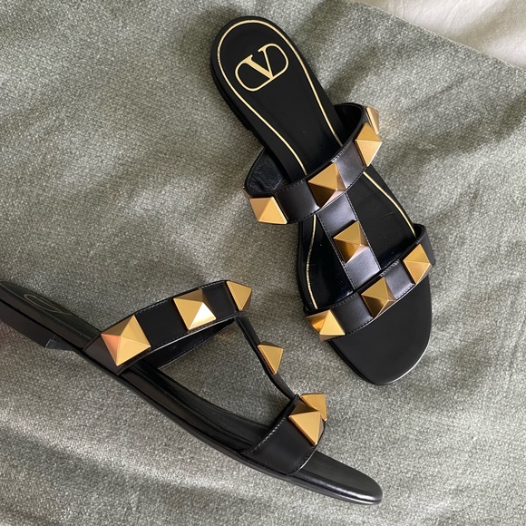Valentino Roman Stud Slide Sandal - Picture 3 of 5